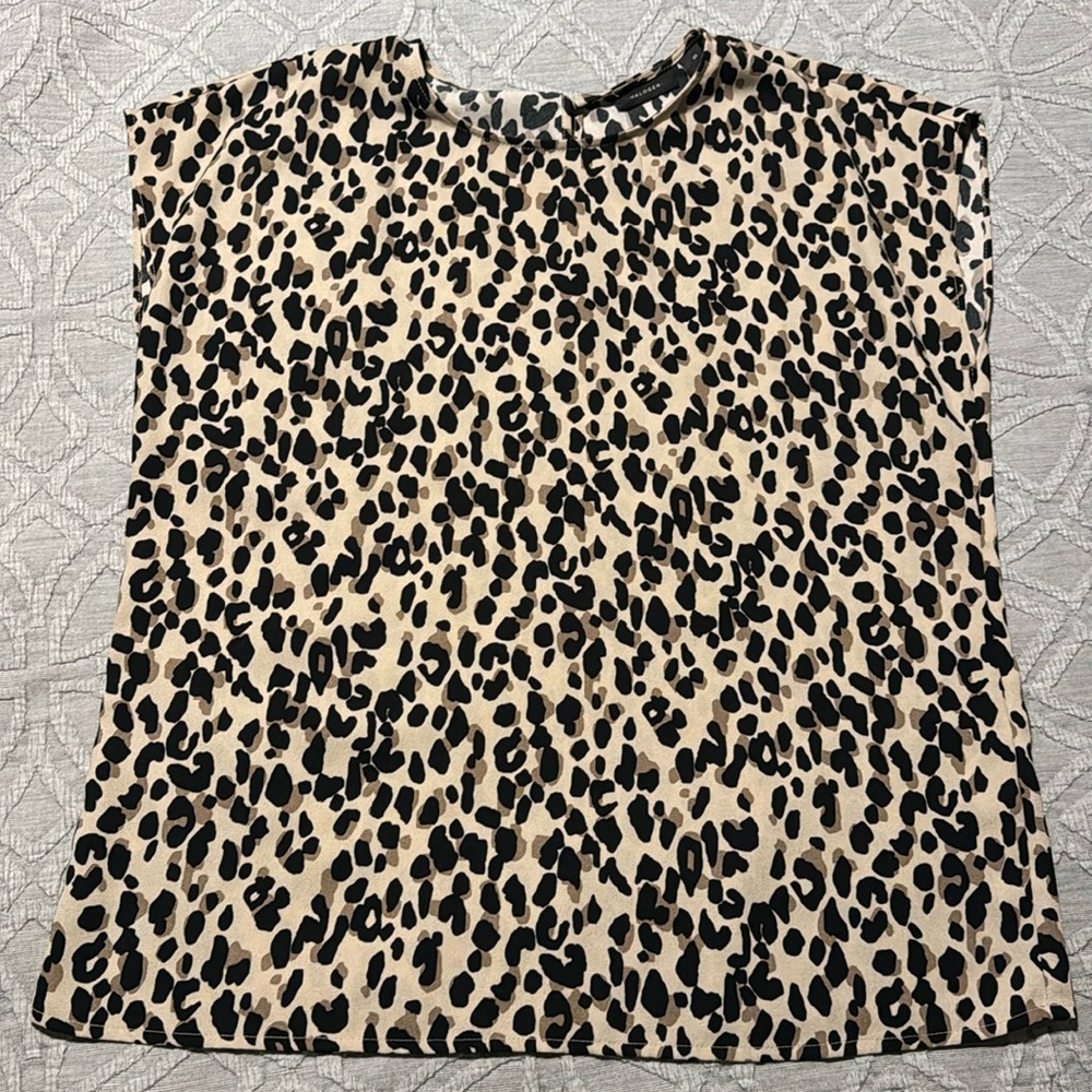 Animal print top